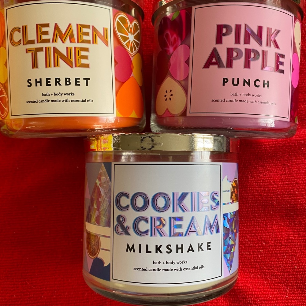 Sold π£ Three 3 wick bath & body works candles - Picture 1 of 2